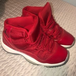 Jordan 11 Gym Red